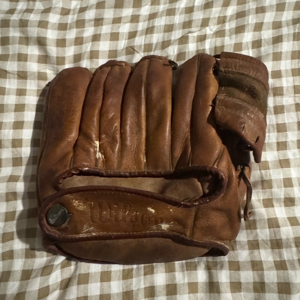 Vintage Wilson Tan Leather Baseball Glove